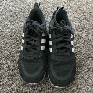 Adidas ortho light grey size 1 1/2 boys